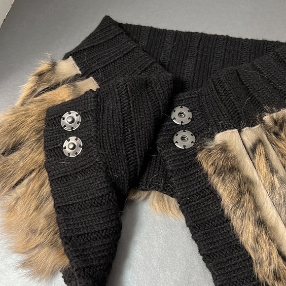 UGG shrug - Picture 4 of 8